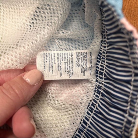 NWT Tommy Hilfiger Spring Core Plus Swim Trunks Size Large - Picture 4 of 7